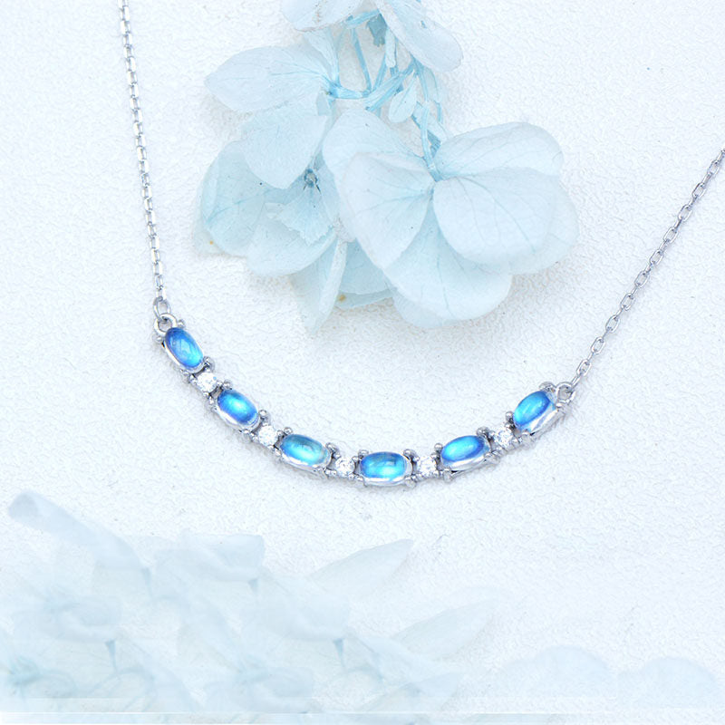 Natural Moonstone Pendant Necklace, S925 Silver Plated with Platinum