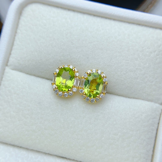 Natural Peridot Earrings, Set in S925 Silver, Main Stone 5x7mm