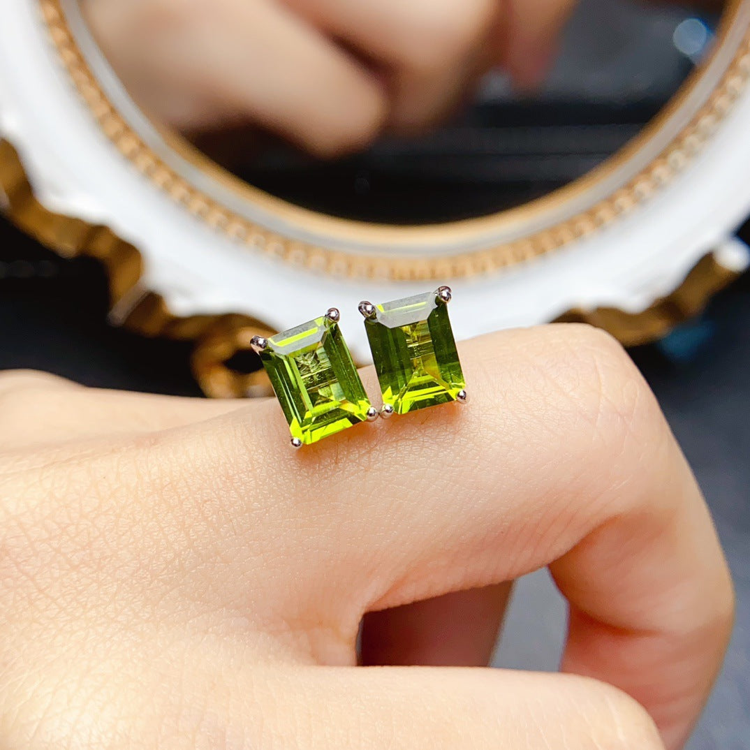 Natural Peridot Earrings, Set in S925 Silver, Main Stone 6x8mm
